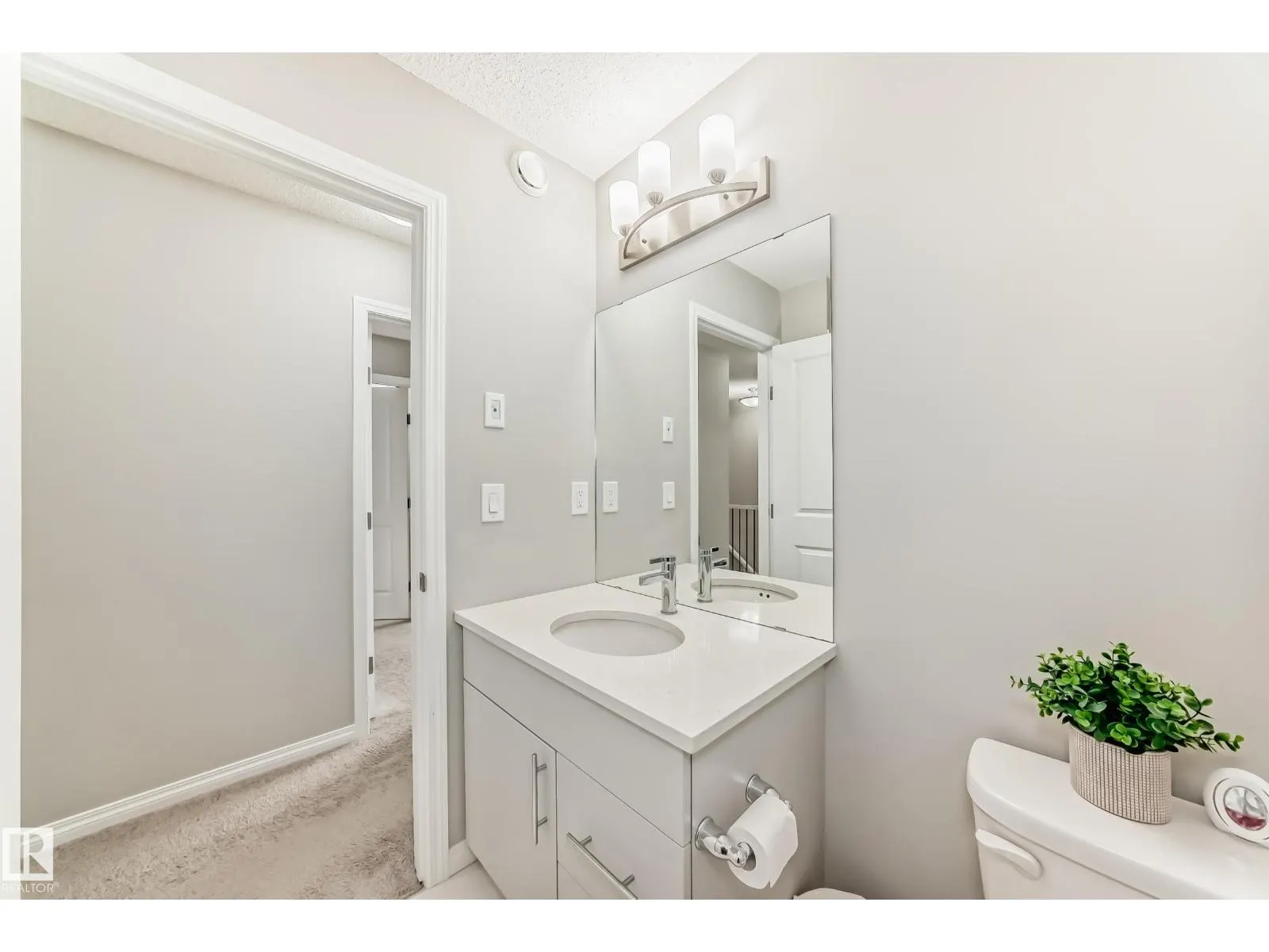 20310 15A AV NW