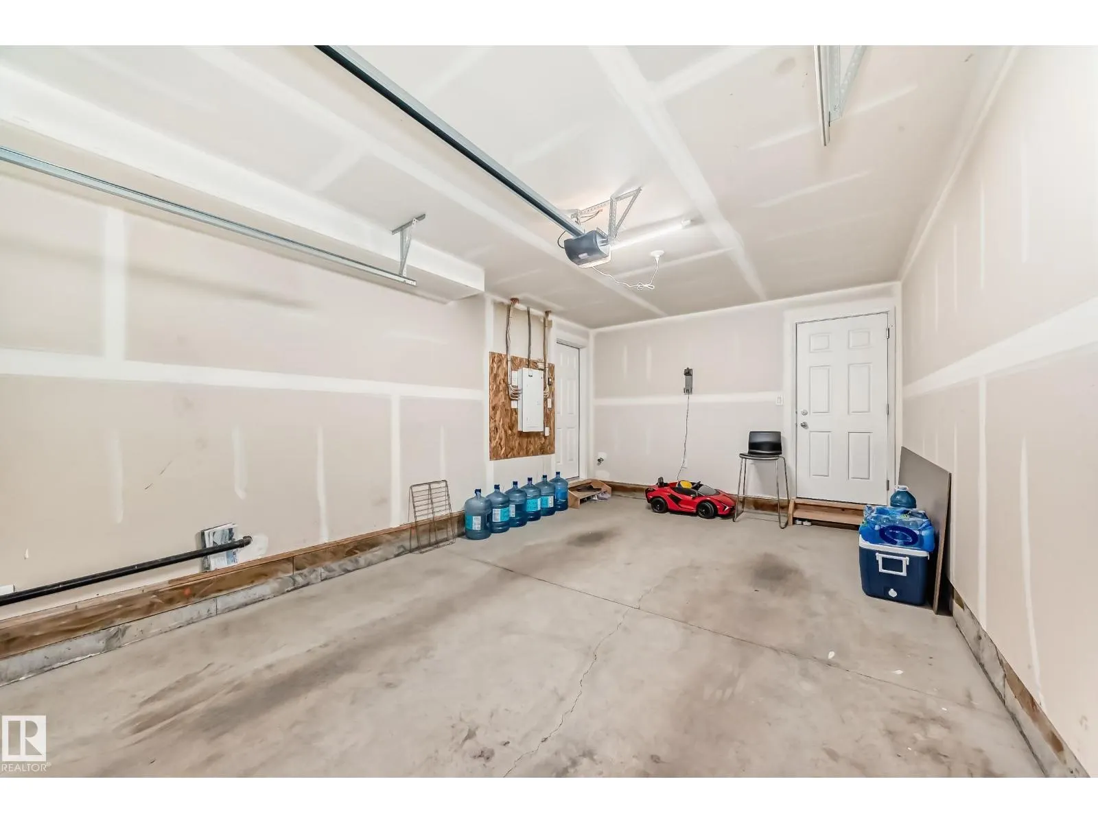 20310 15A AV NW