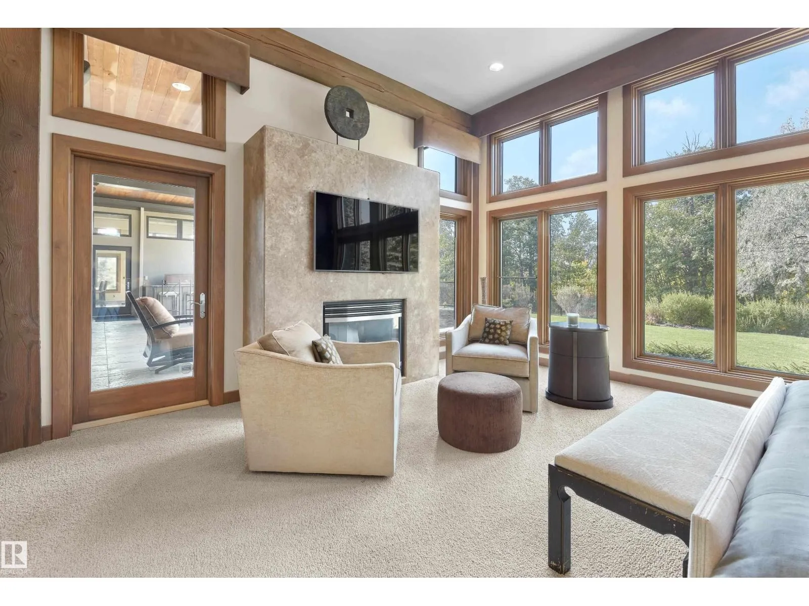 56 WINDERMERE DR SW