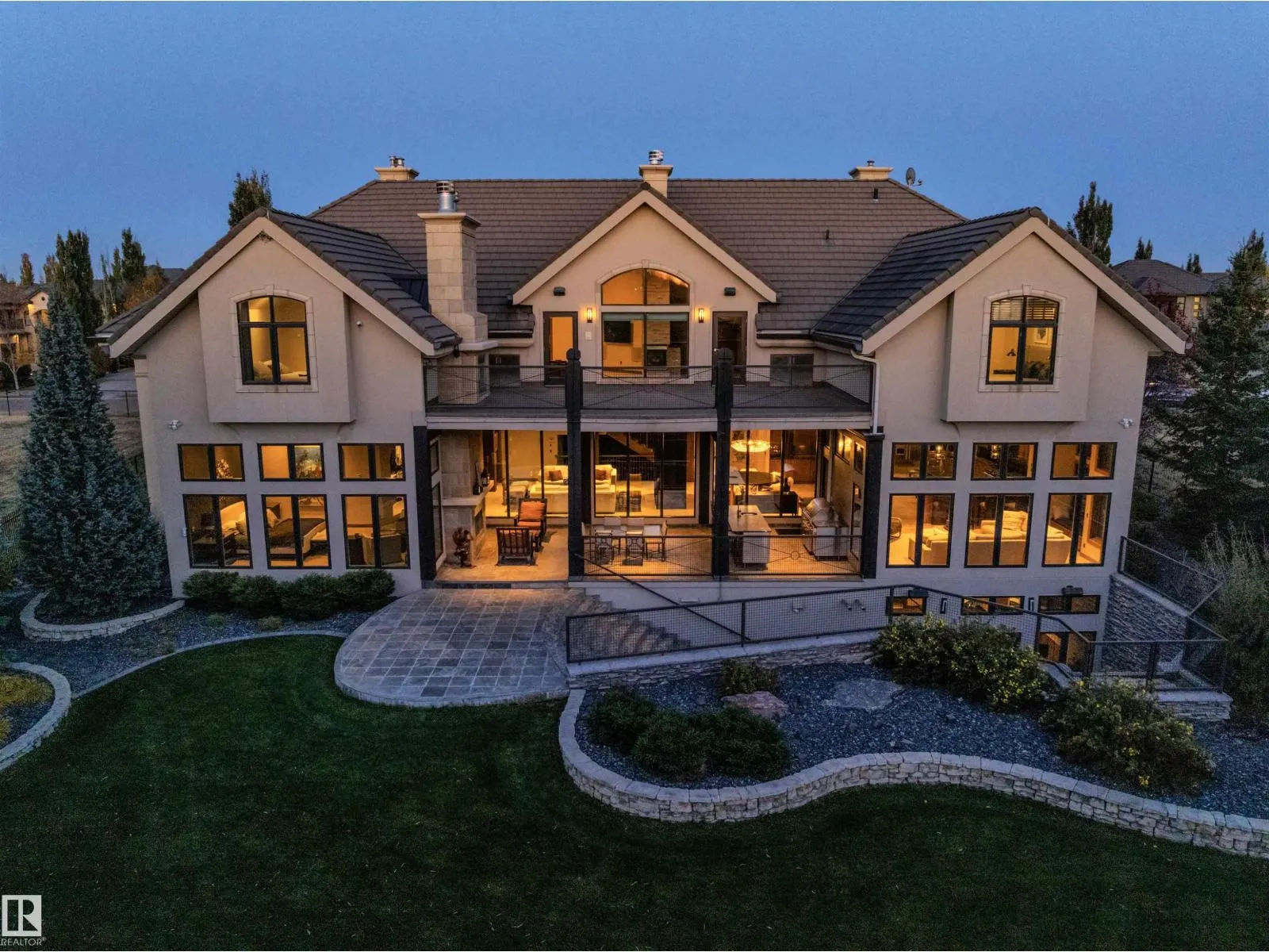 56 WINDERMERE DR SW