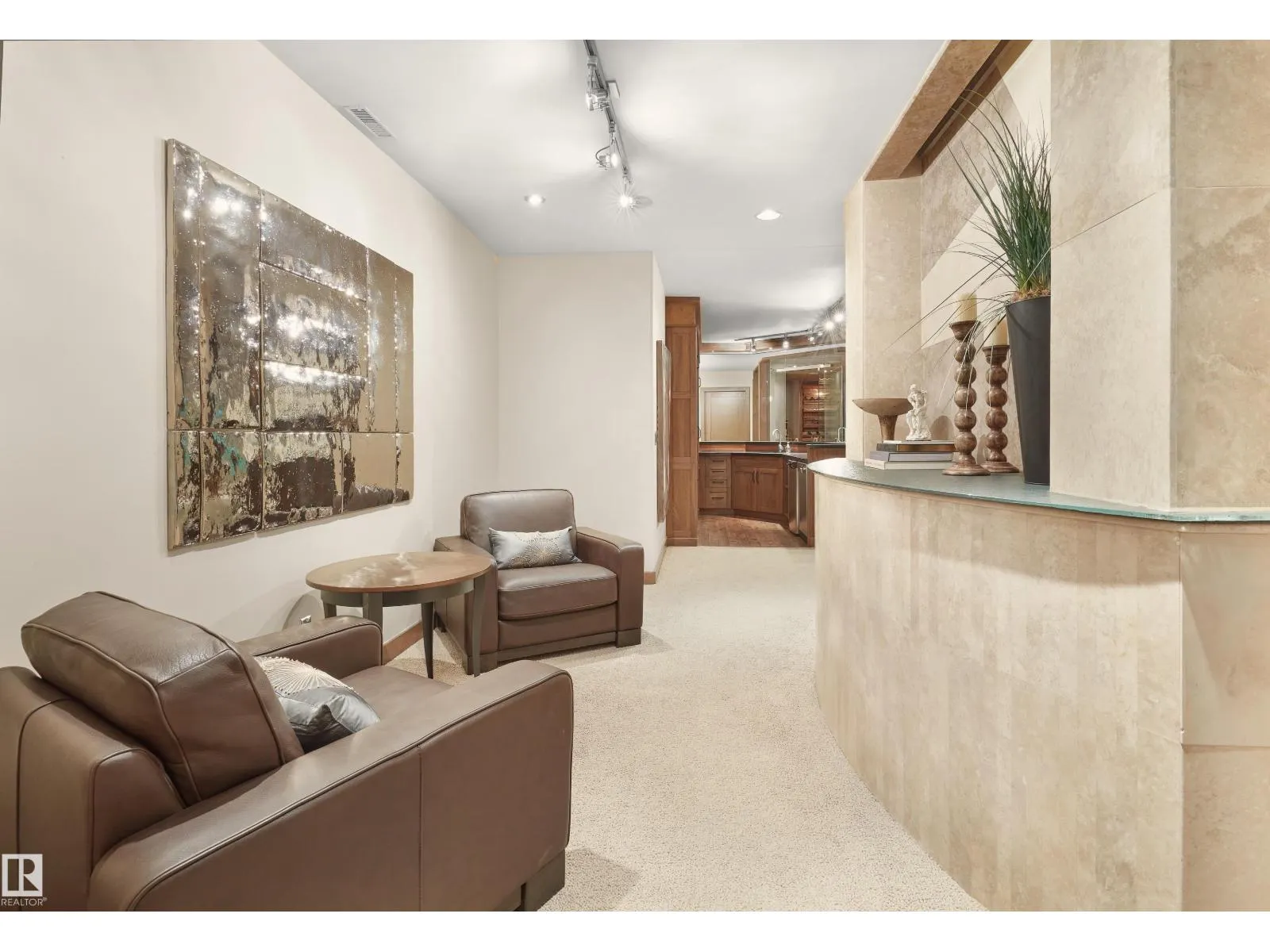 56 WINDERMERE DR SW