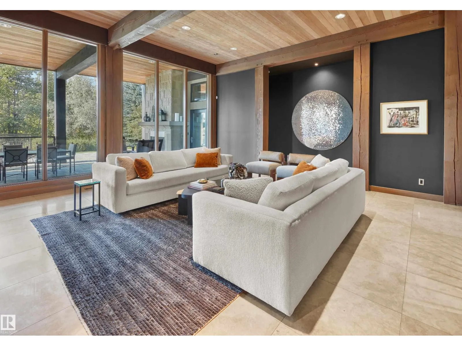 56 WINDERMERE DR SW