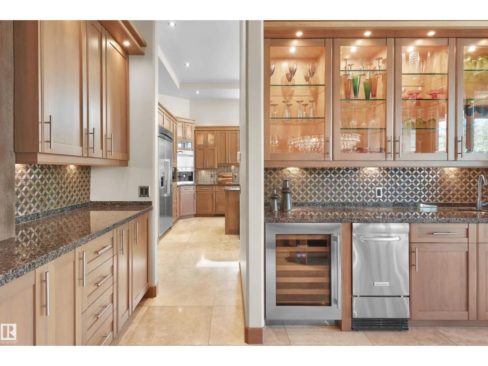 56 WINDERMERE DR SW