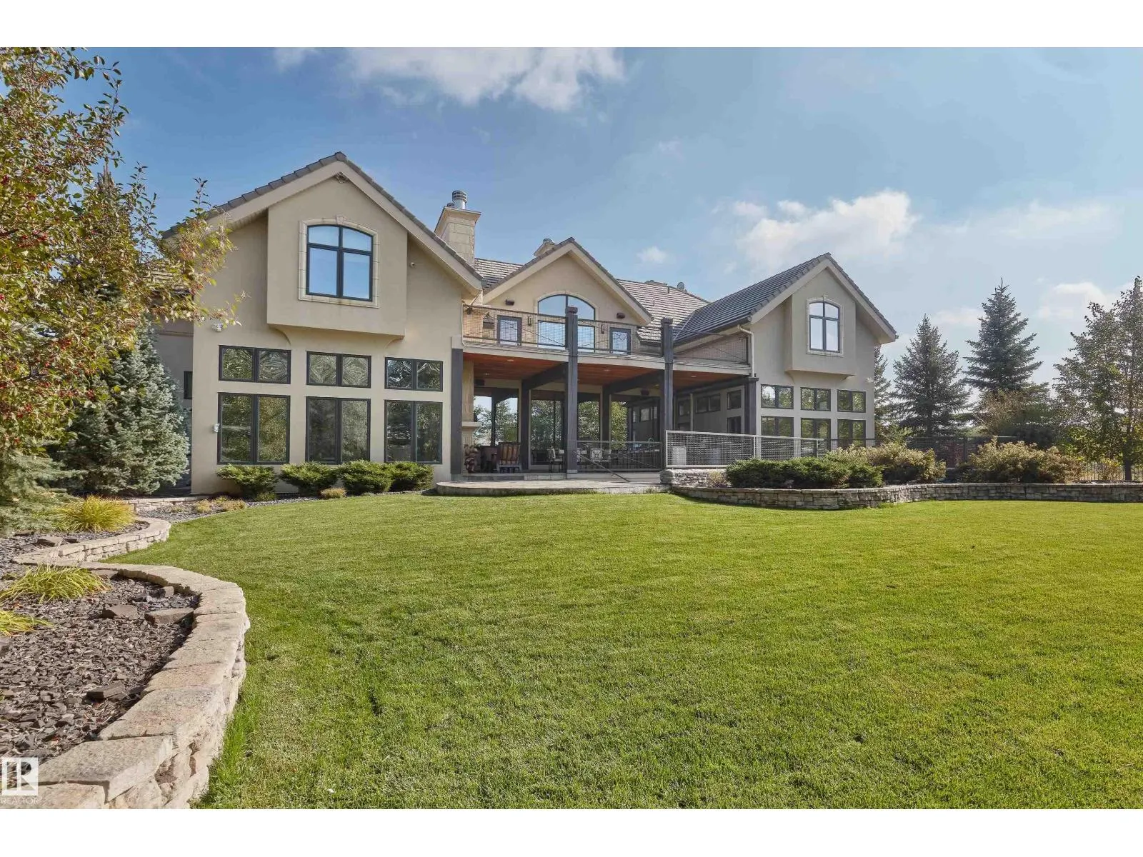 56 WINDERMERE DR SW