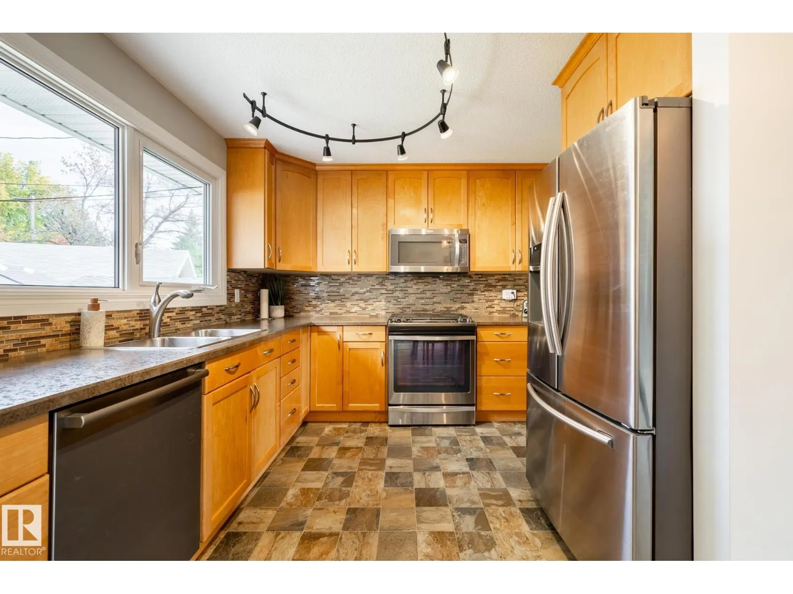 50 SPRINGFIELD CR