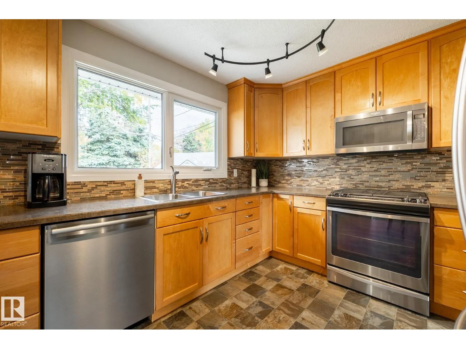 50 SPRINGFIELD CR