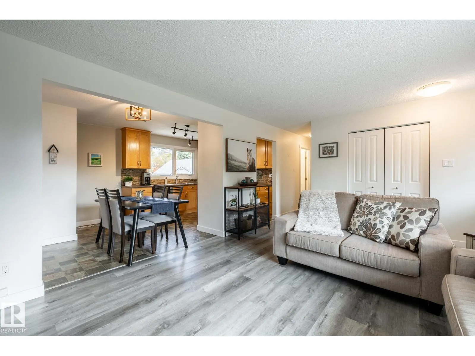 50 SPRINGFIELD CR