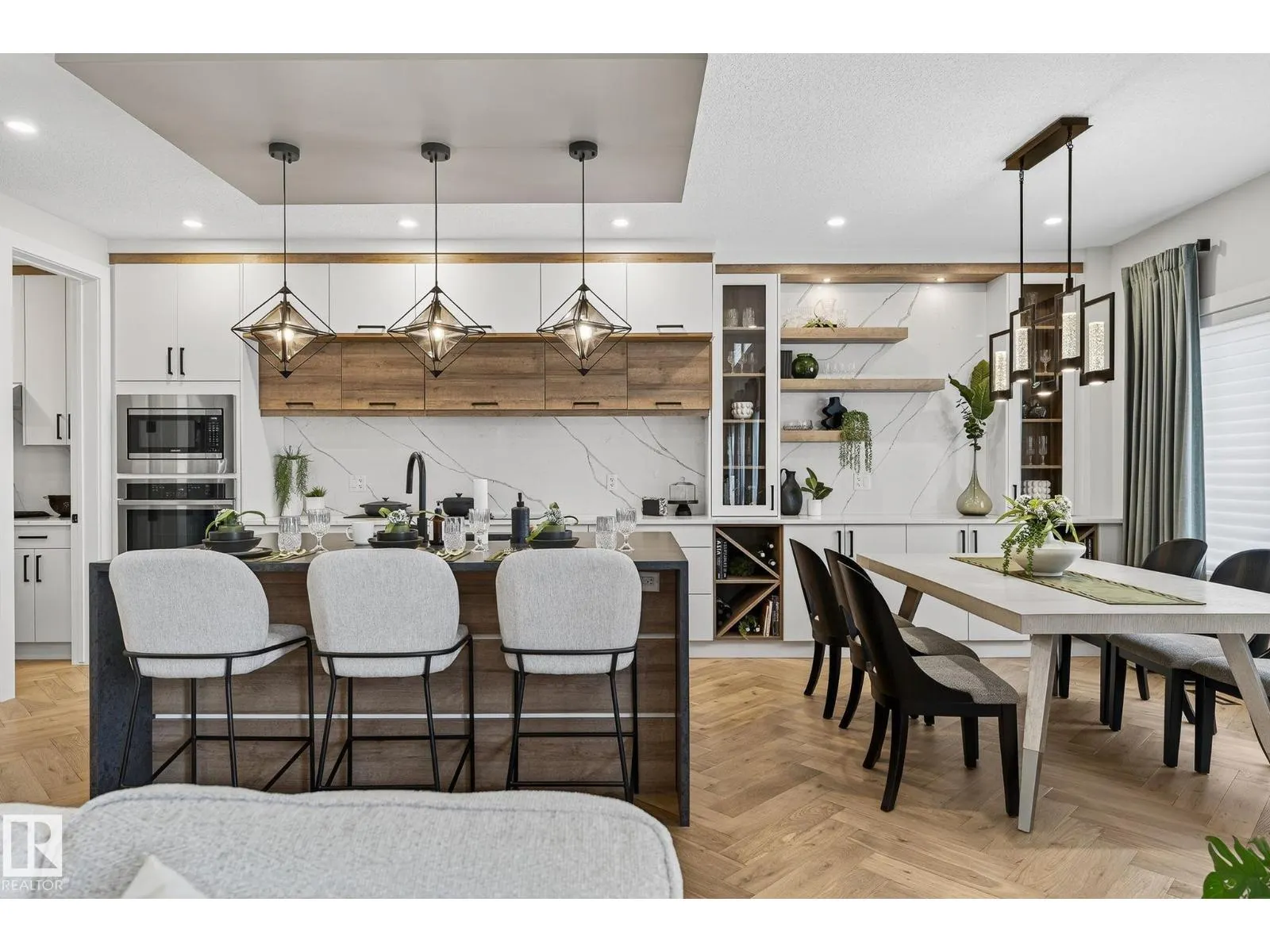 17124 2 ST NW
