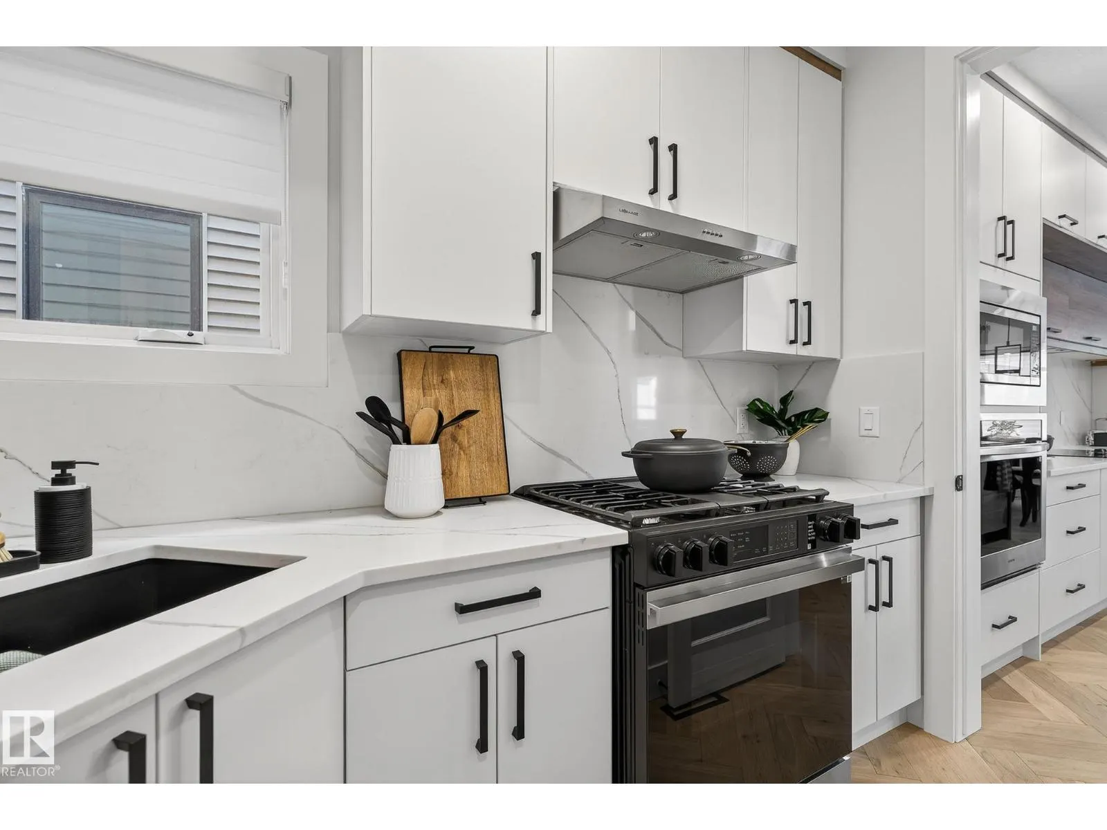 17124 2 ST NW