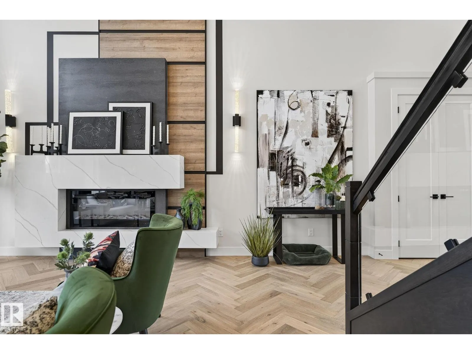 17124 2 ST NW