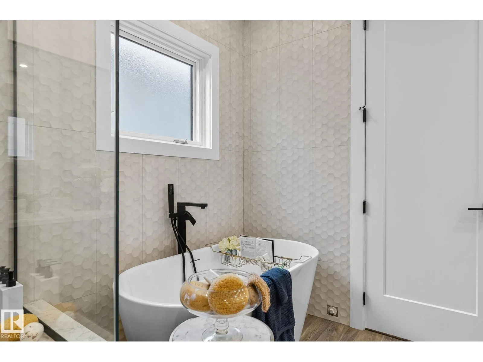 17124 2 ST NW