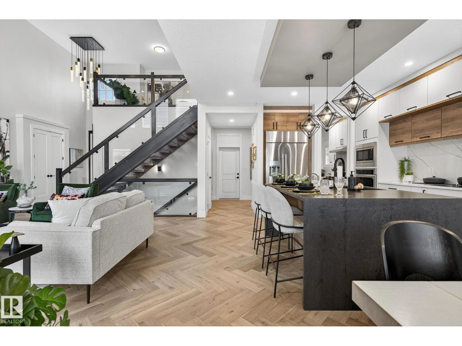 17124 2 ST NW