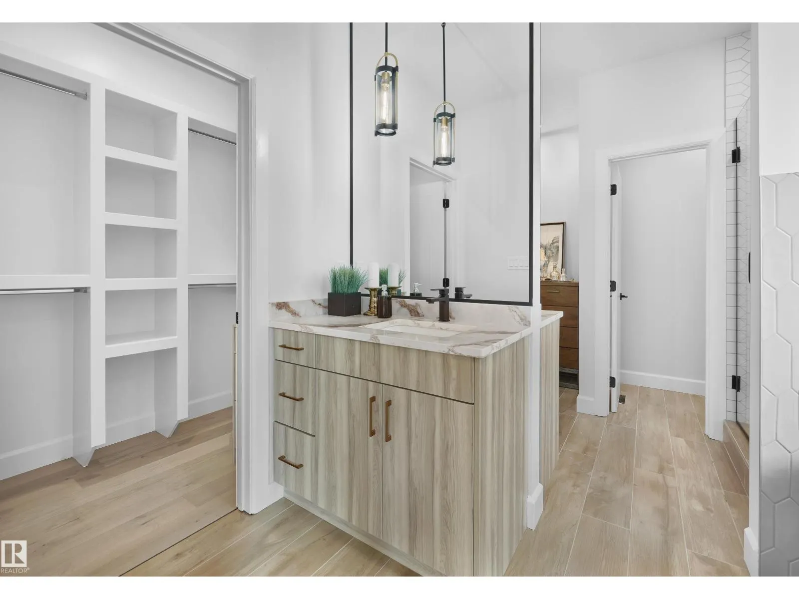 6003 107 ST NW