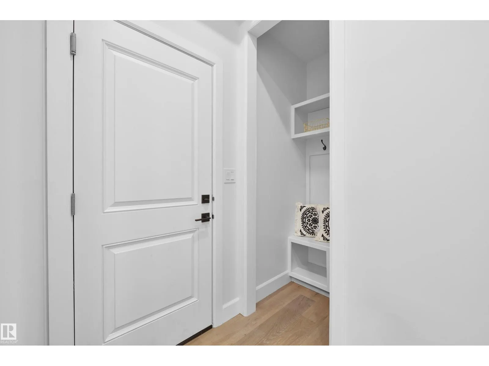 6003 107 ST NW