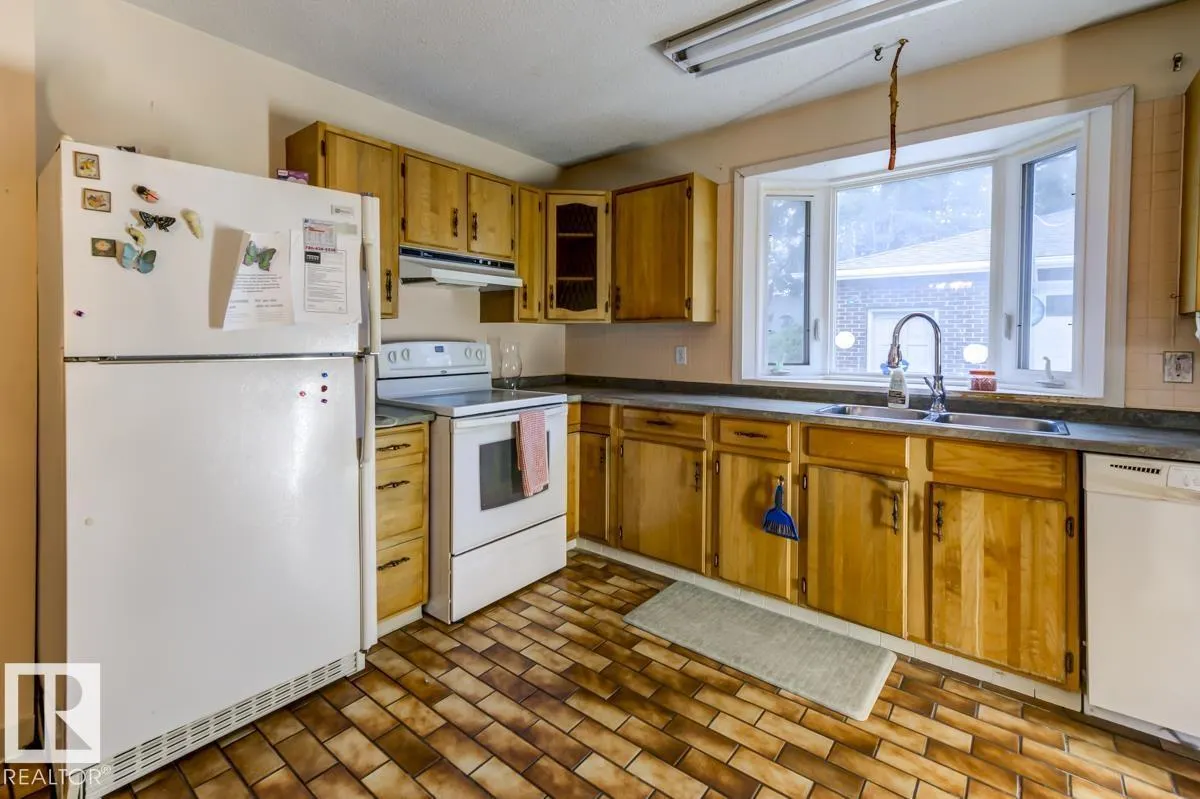 55 GLAMORGAN DR