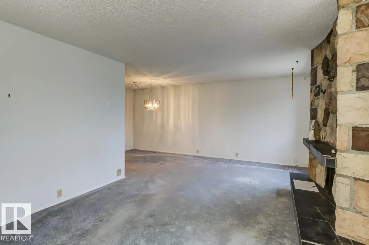 55 GLAMORGAN DR