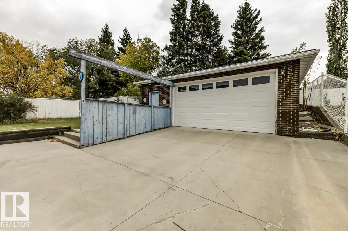 55 GLAMORGAN DR