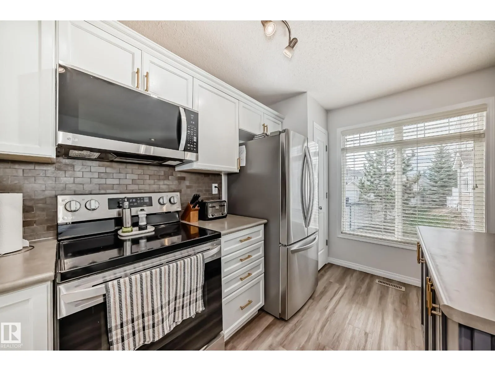 #186 1804 70 ST SW SW