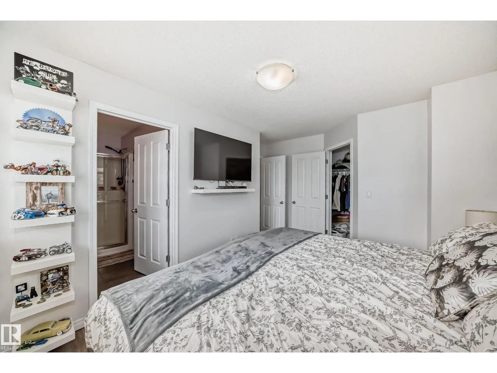 #186 1804 70 ST SW SW