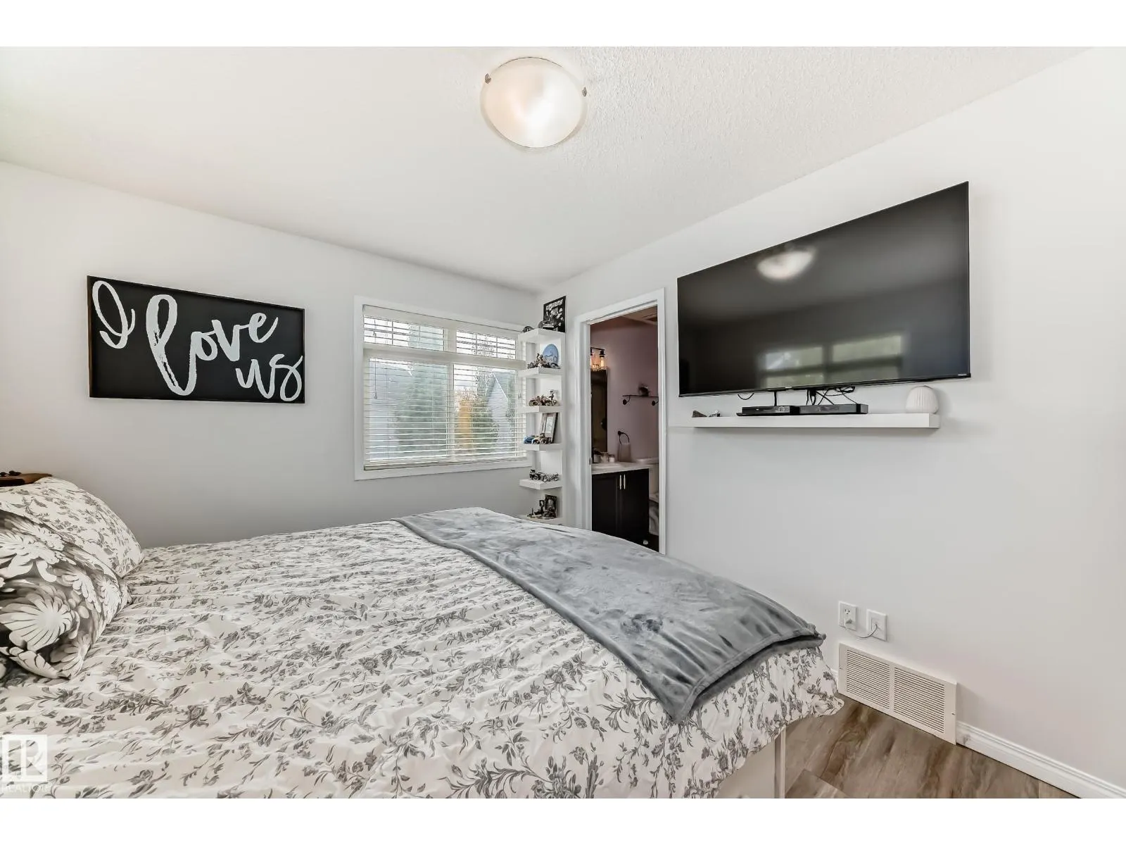 #186 1804 70 ST SW SW