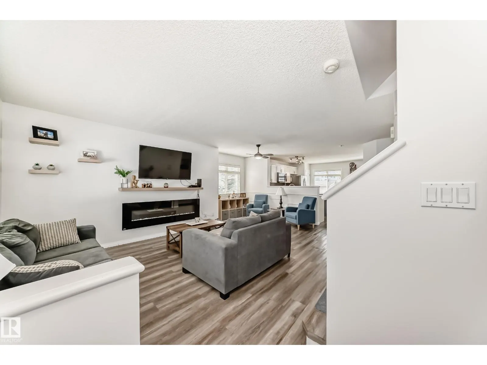 #186 1804 70 ST SW SW