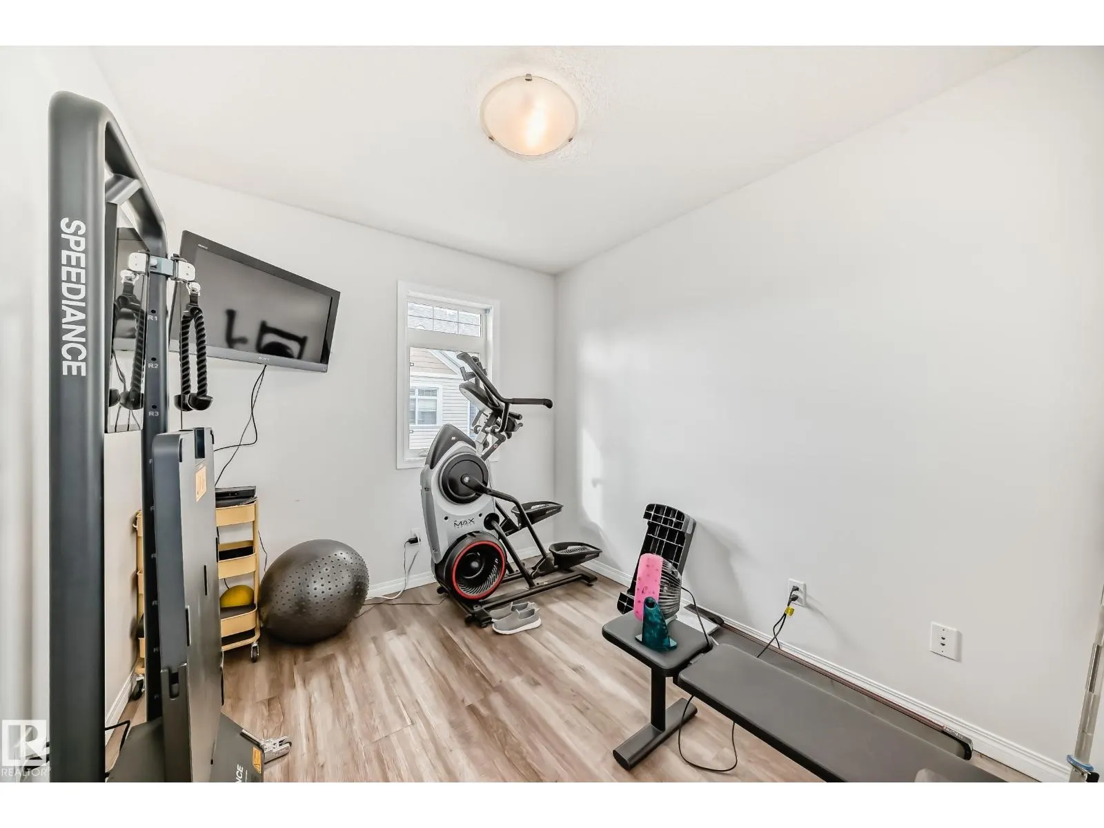 #186 1804 70 ST SW SW