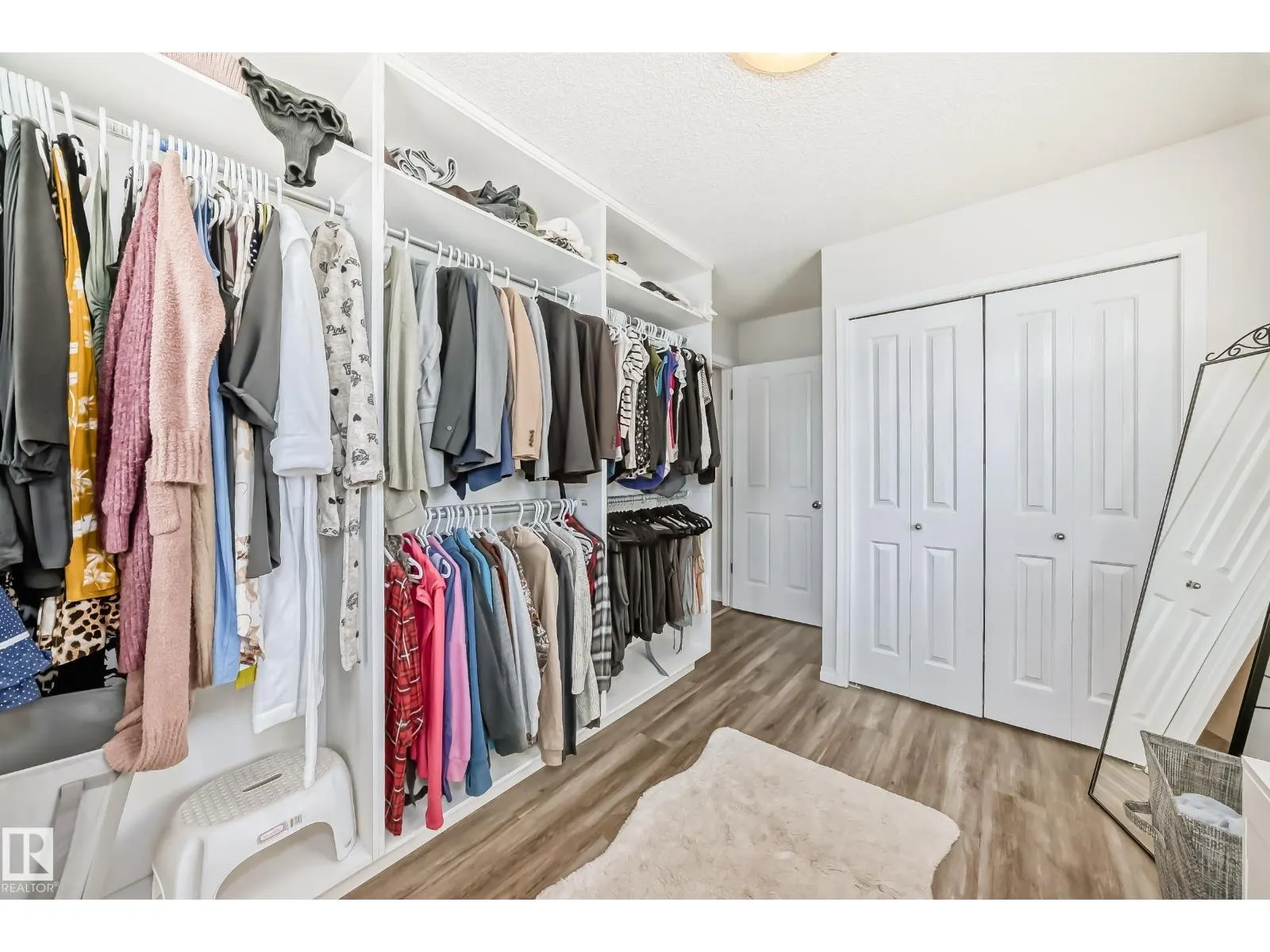 #186 1804 70 ST SW SW