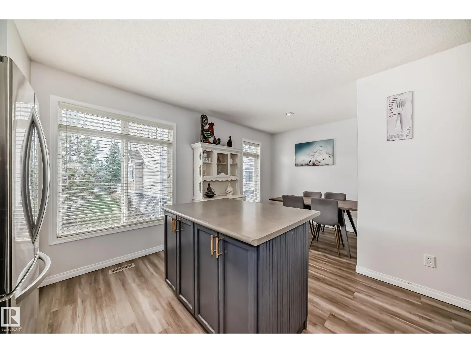 #186 1804 70 ST SW SW