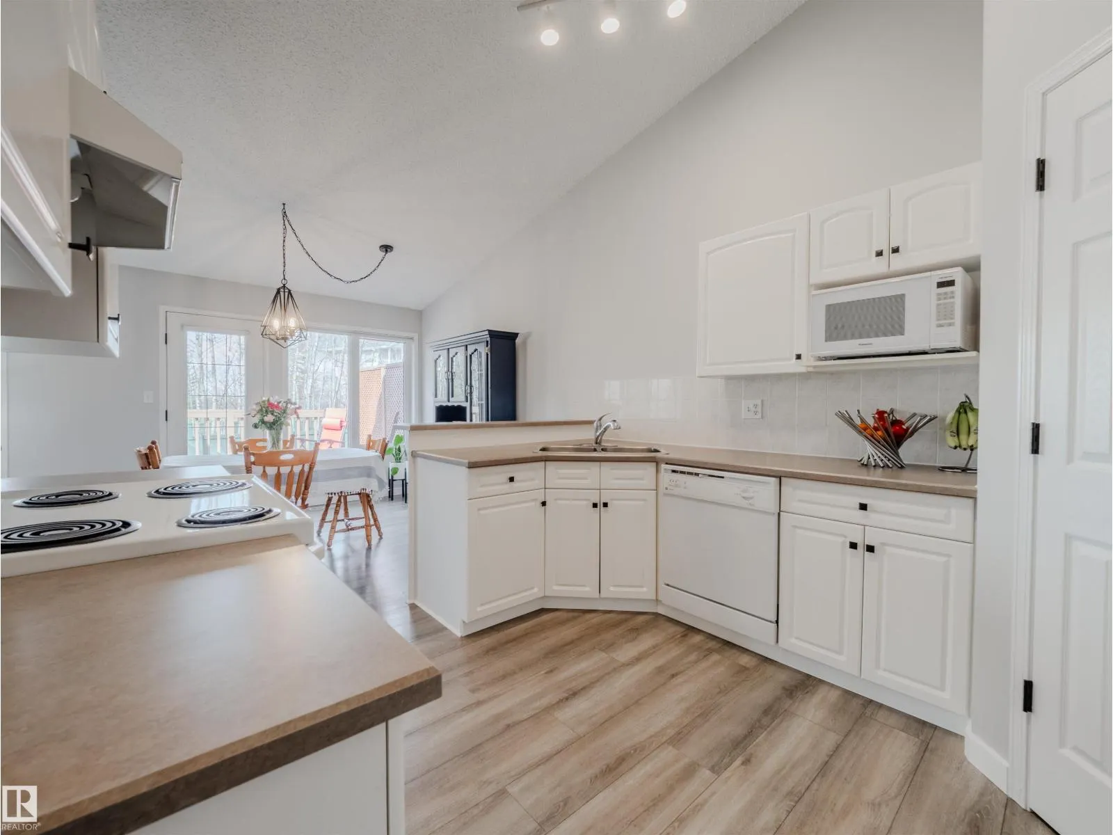 #18 64 BLACKBURN SW
