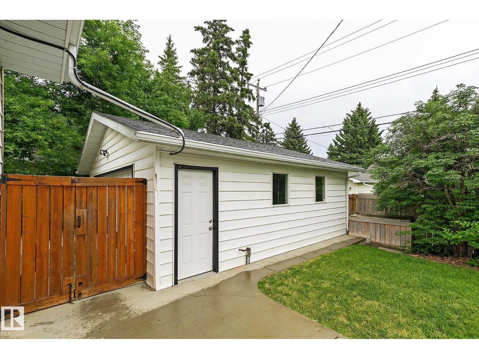 13919 102 AV NW