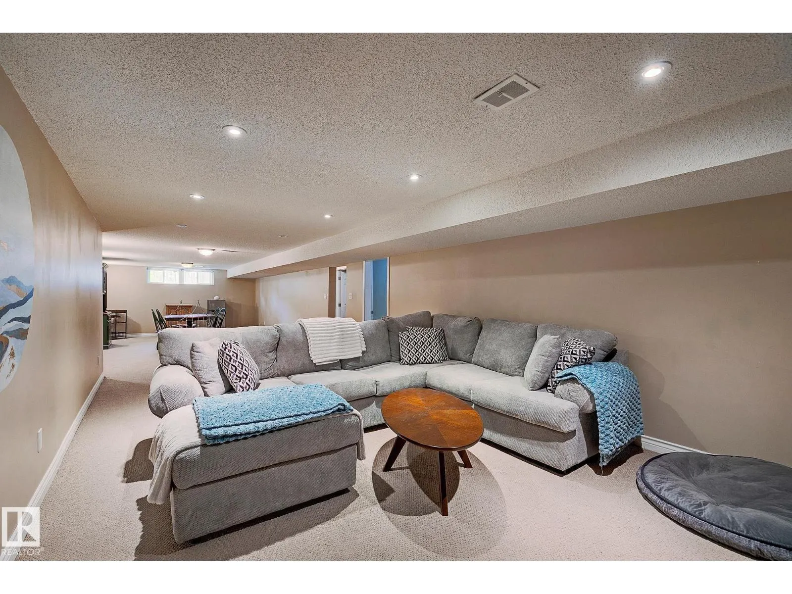 13919 102 AV NW