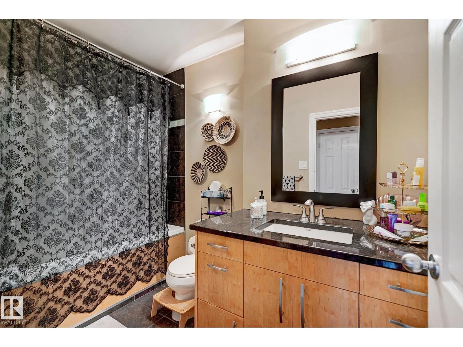 13919 102 AV NW