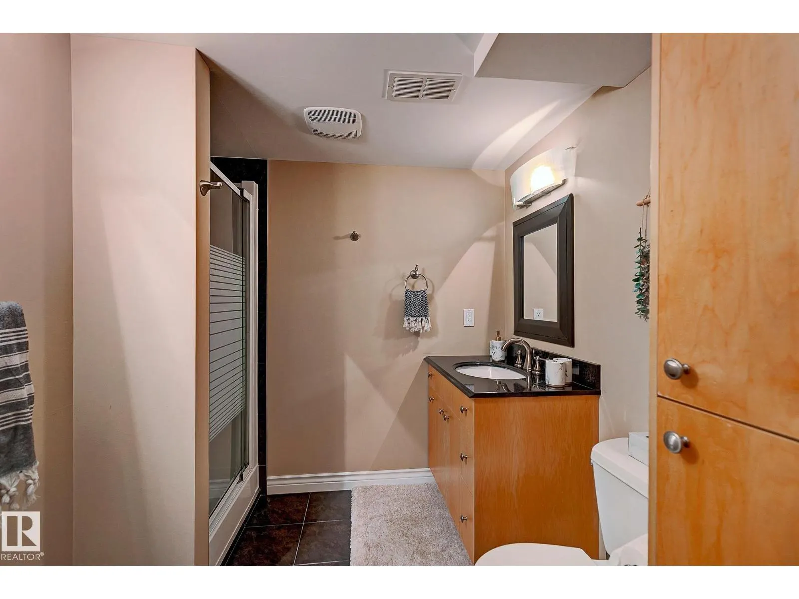13919 102 AV NW