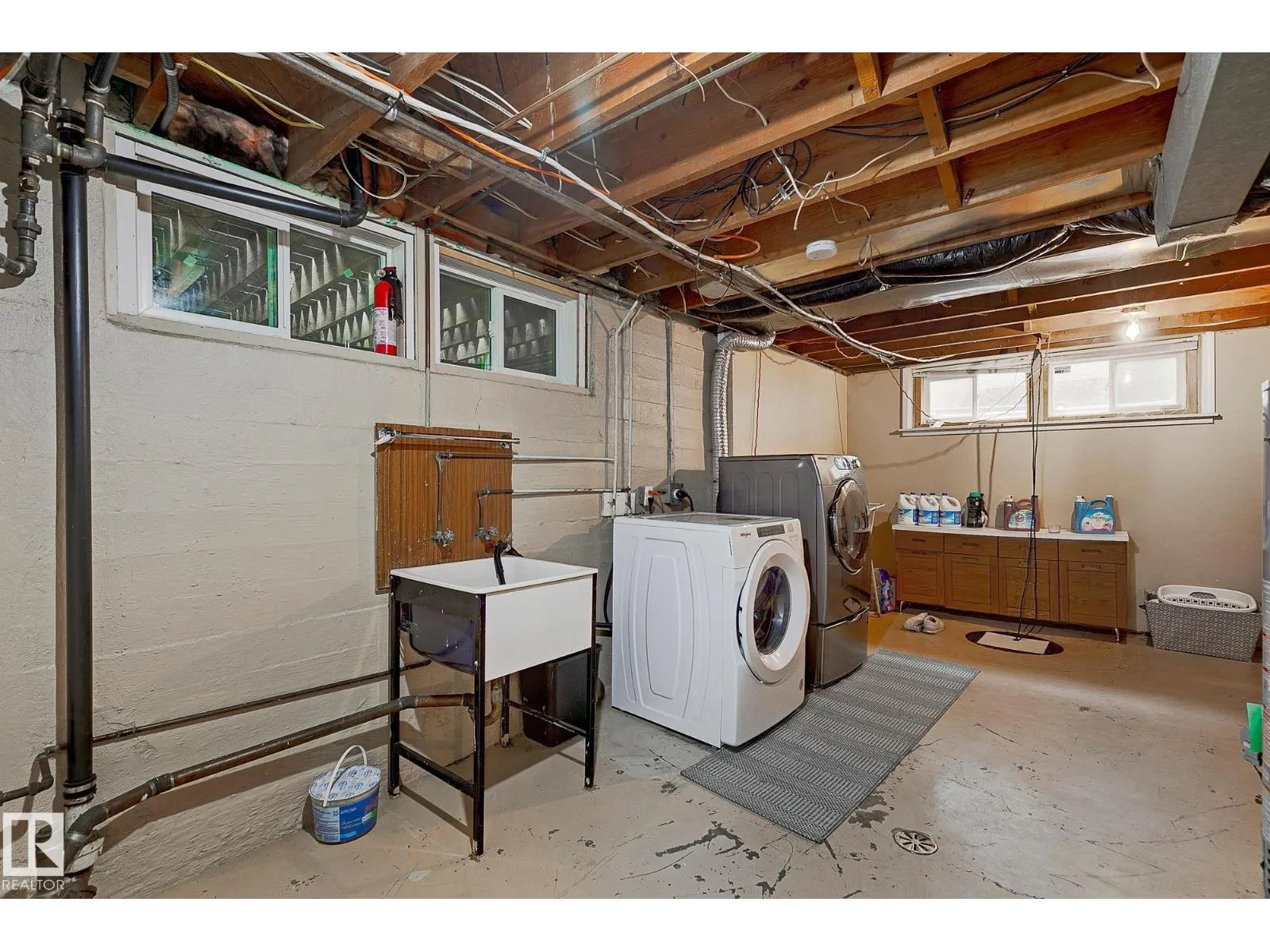 13919 102 AV NW