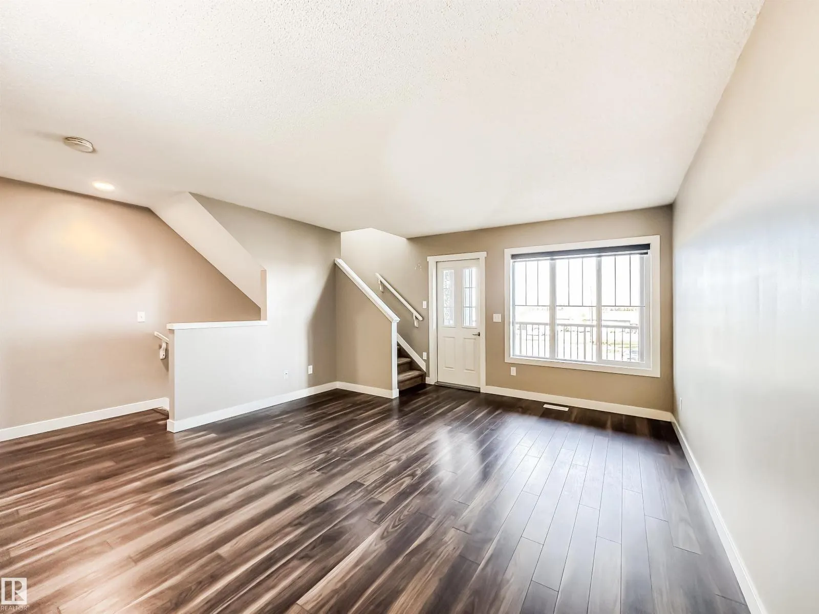 #44 1005 GRAYDON HILL BV SW