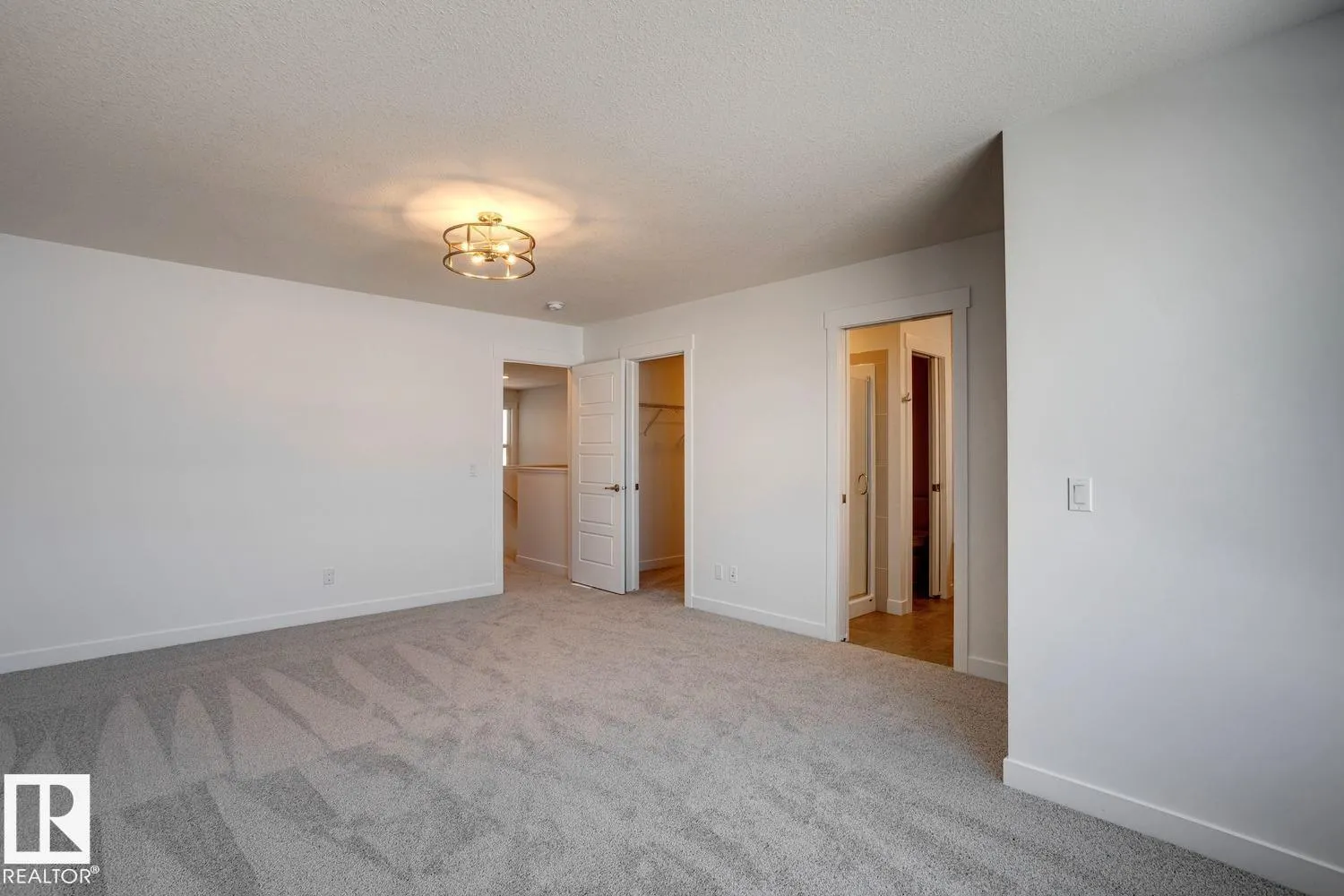 6268 180 AV NW NW