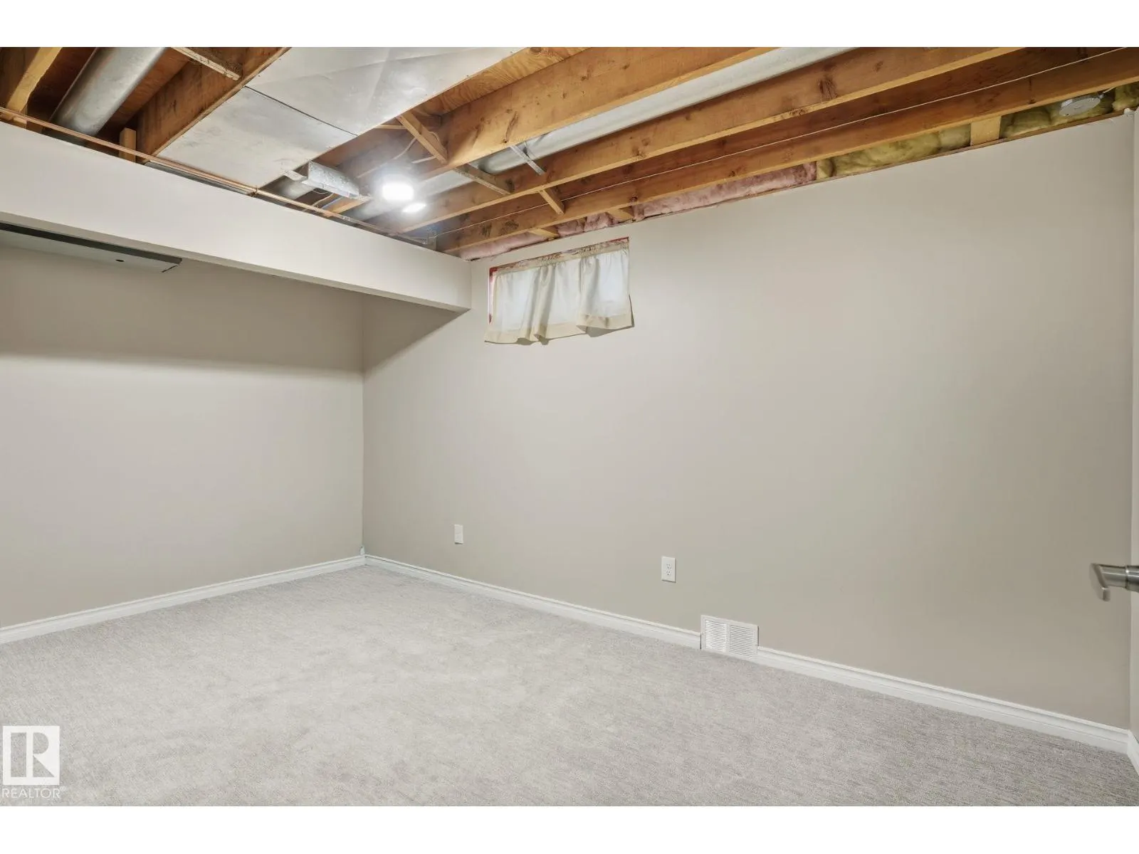 14208 30 ST NW