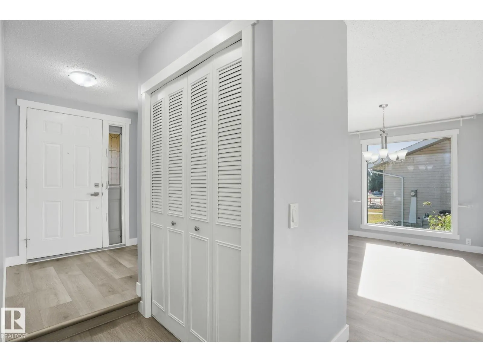 14208 30 ST NW
