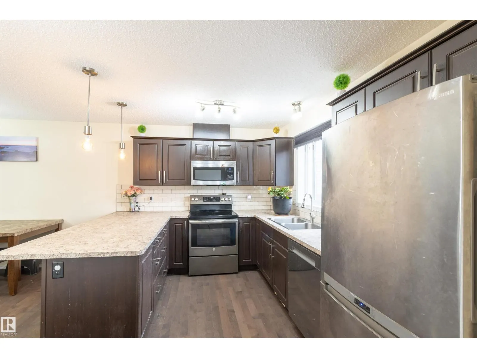 3019 ARTHURS CR SW