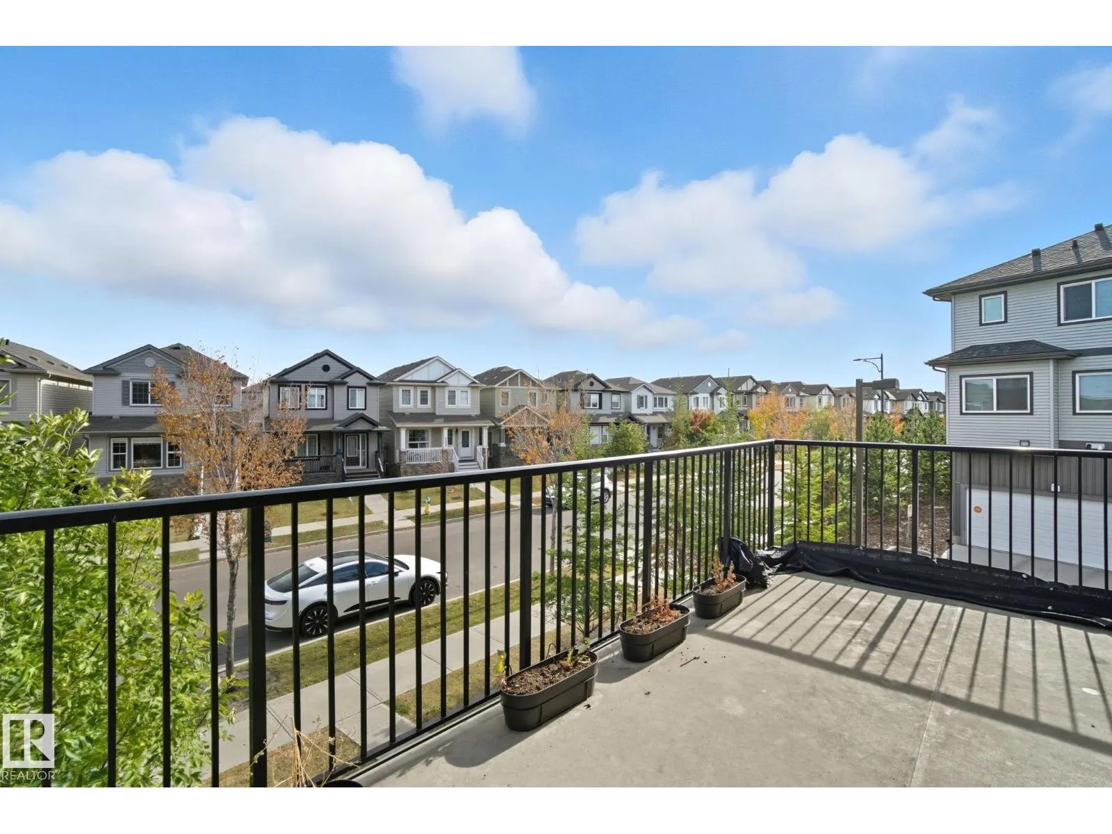 1604 33A ST NW