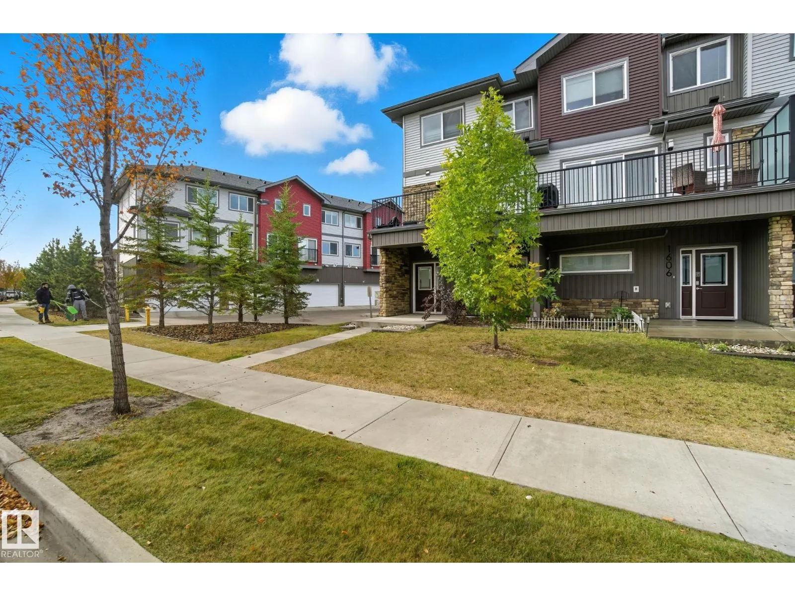 1604 33A ST NW