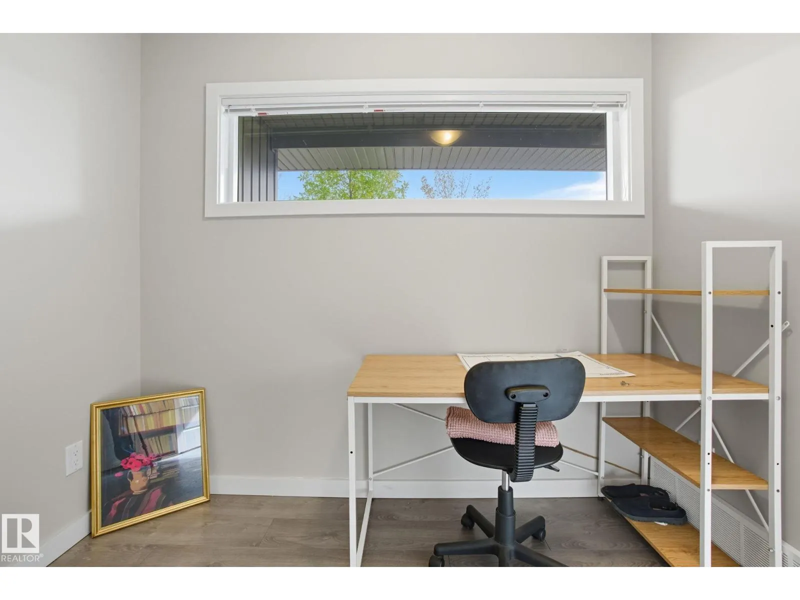 1604 33A ST NW