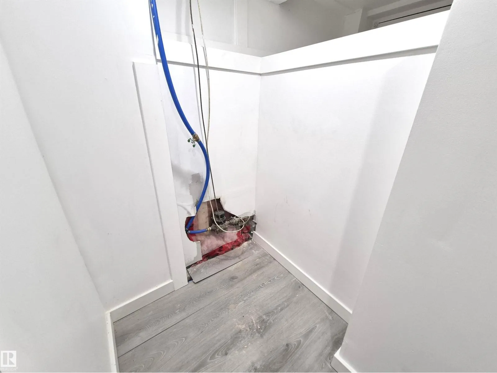 11240 94 ST NW