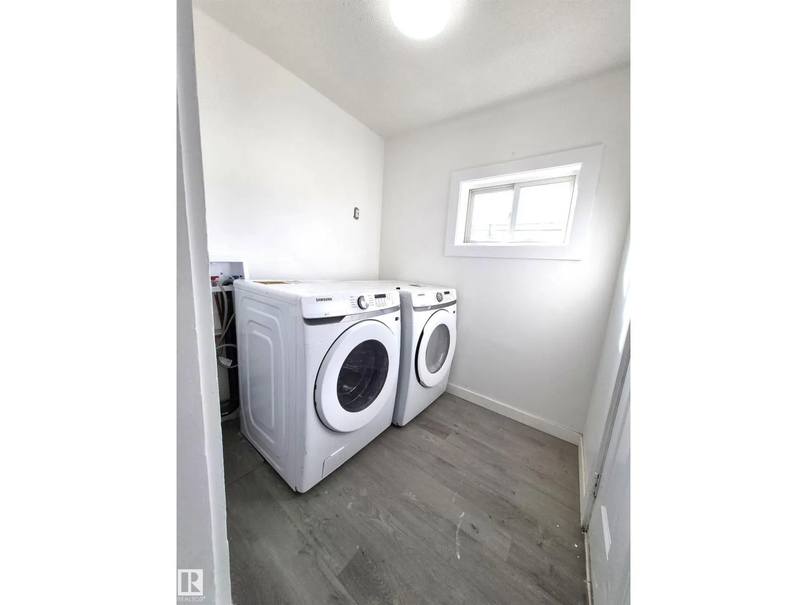 11240 94 ST NW