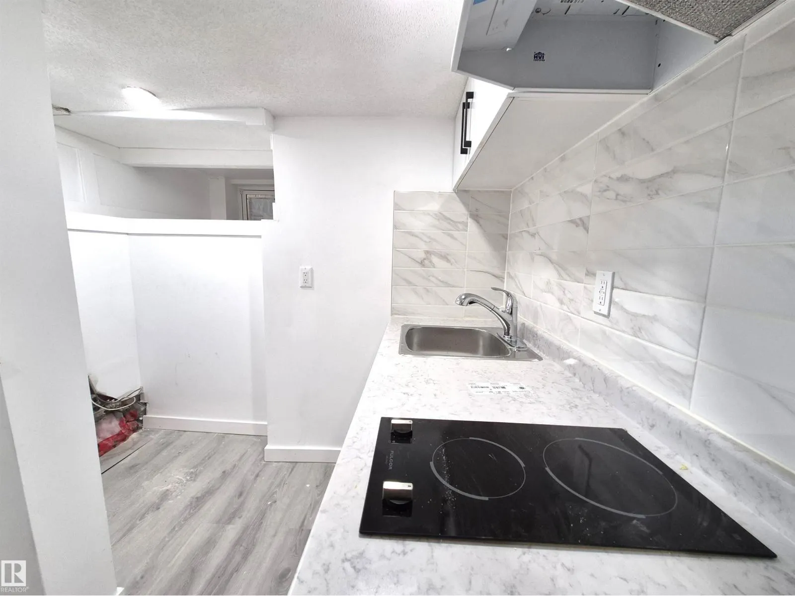 11240 94 ST NW