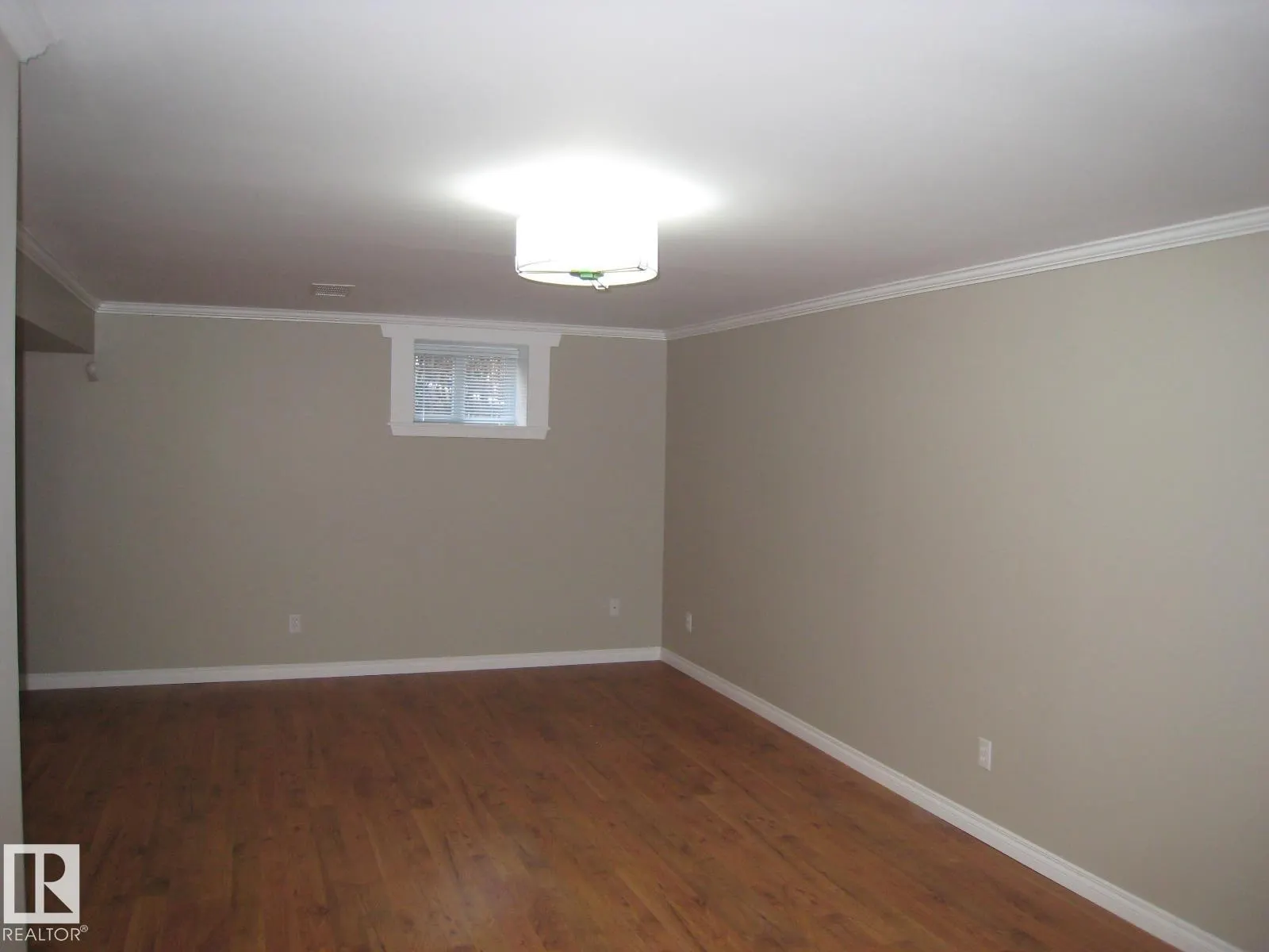 9035 149 ST NW
