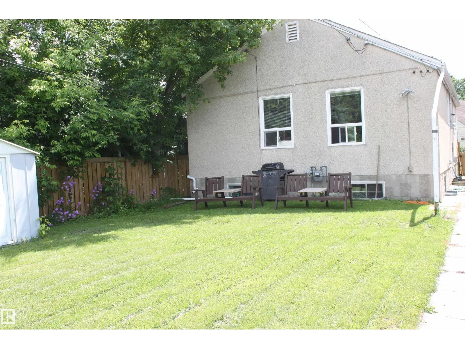 10752 75 AV NW