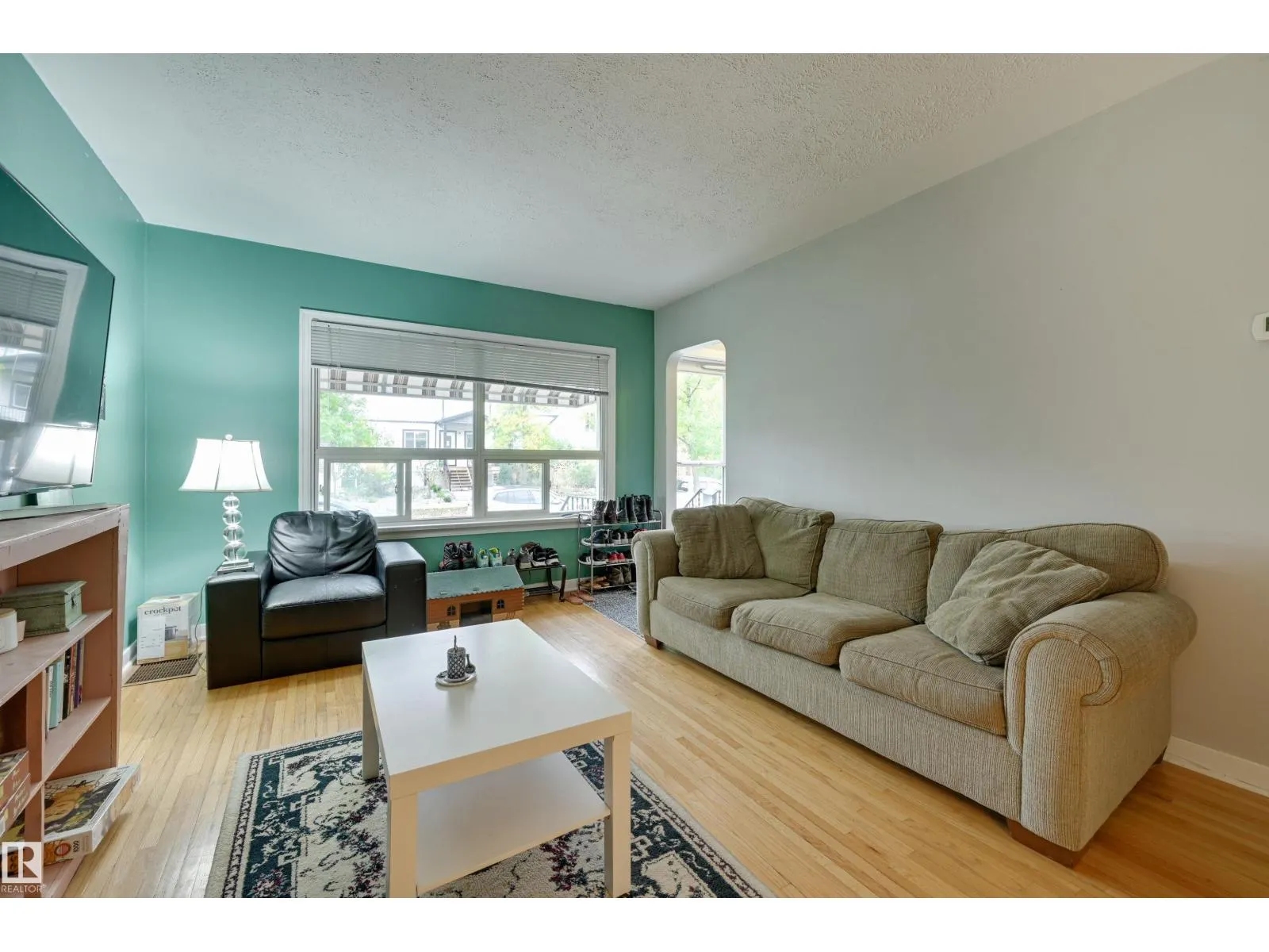 10752 75 AV NW