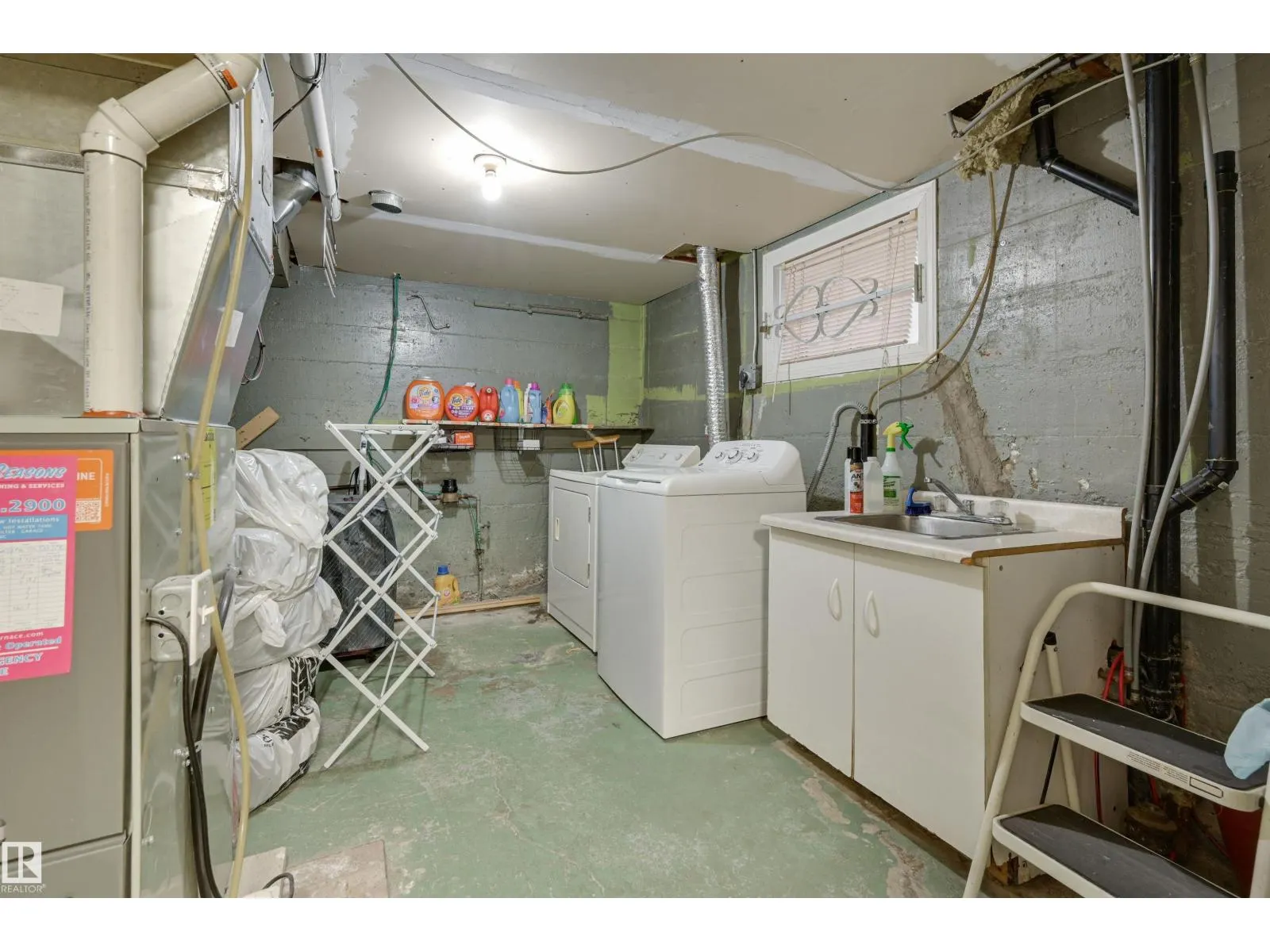 10752 75 AV NW