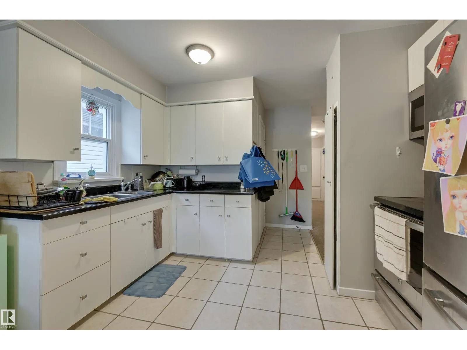 10752 75 AV NW
